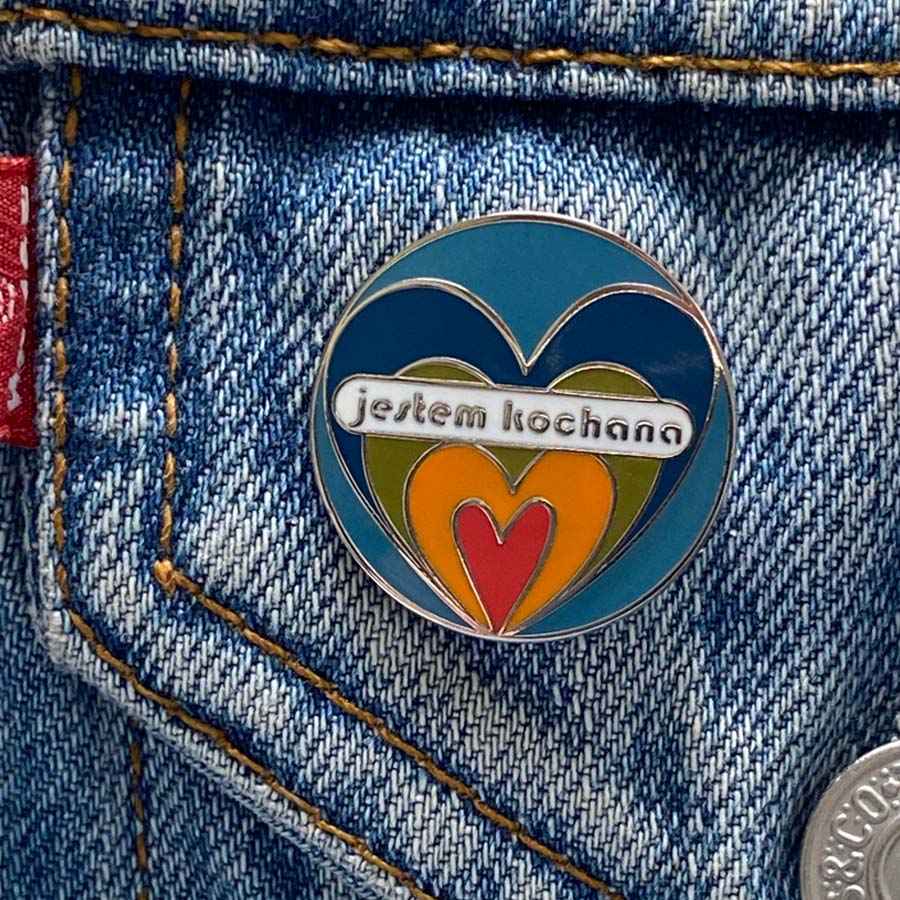 Loved (f) Polish Enamel Pin -  Jestem Kochana - Image 4